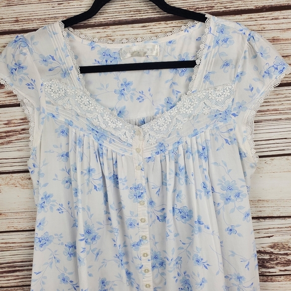 Eileen West Womens Medium White w/ Blue Flowers Cotton Cap Sleeve Short Gown - Picture 2 of 10